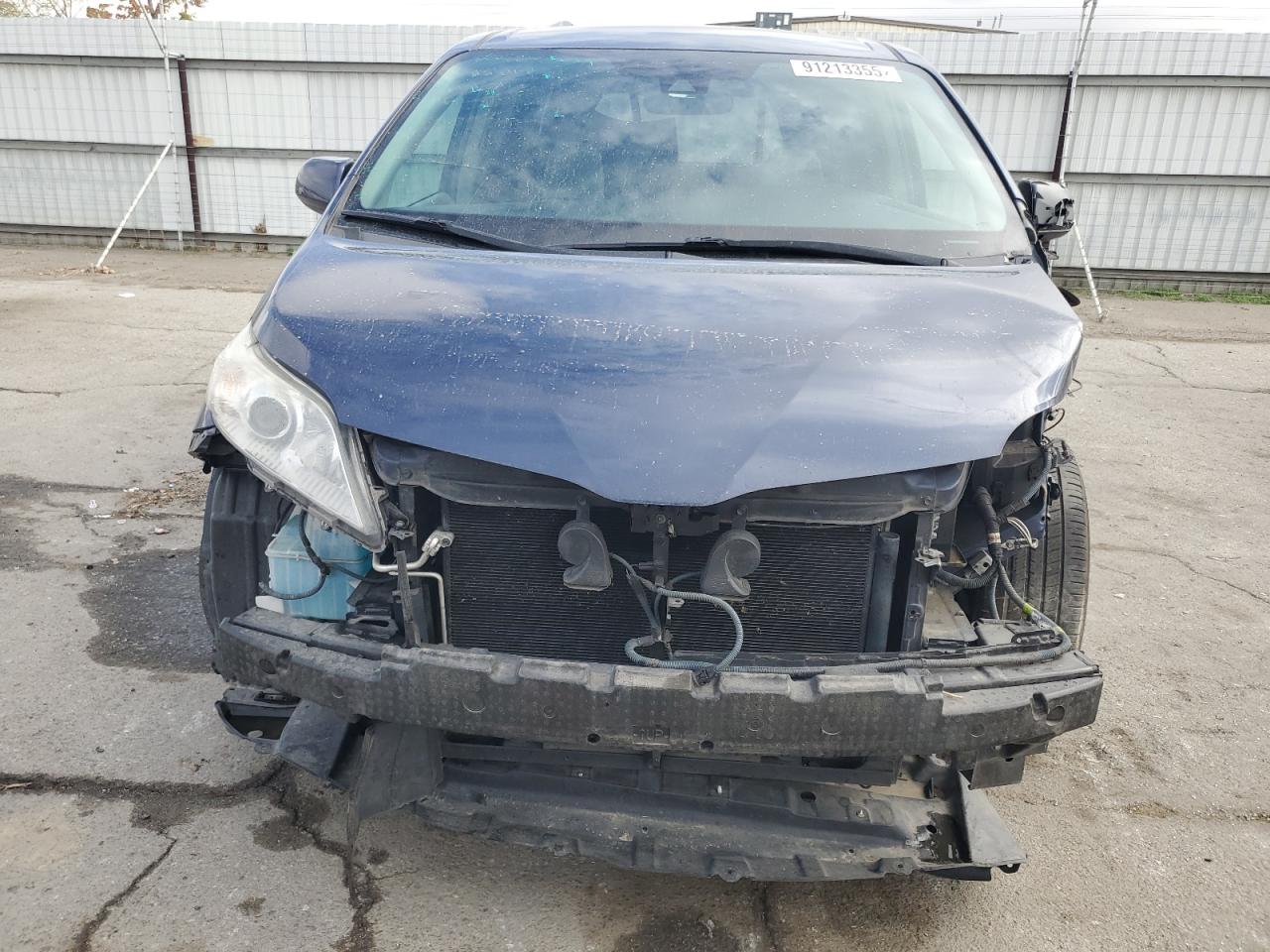 Lot #3309487646 2018 TOYOTA SIENNA LE