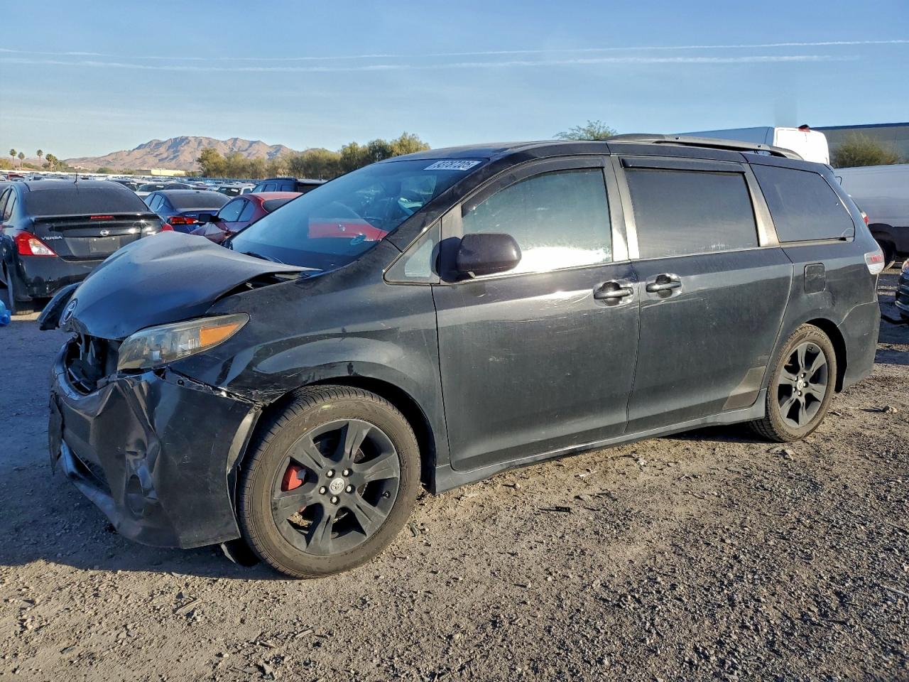 TOYOTA SIENNA SPORT