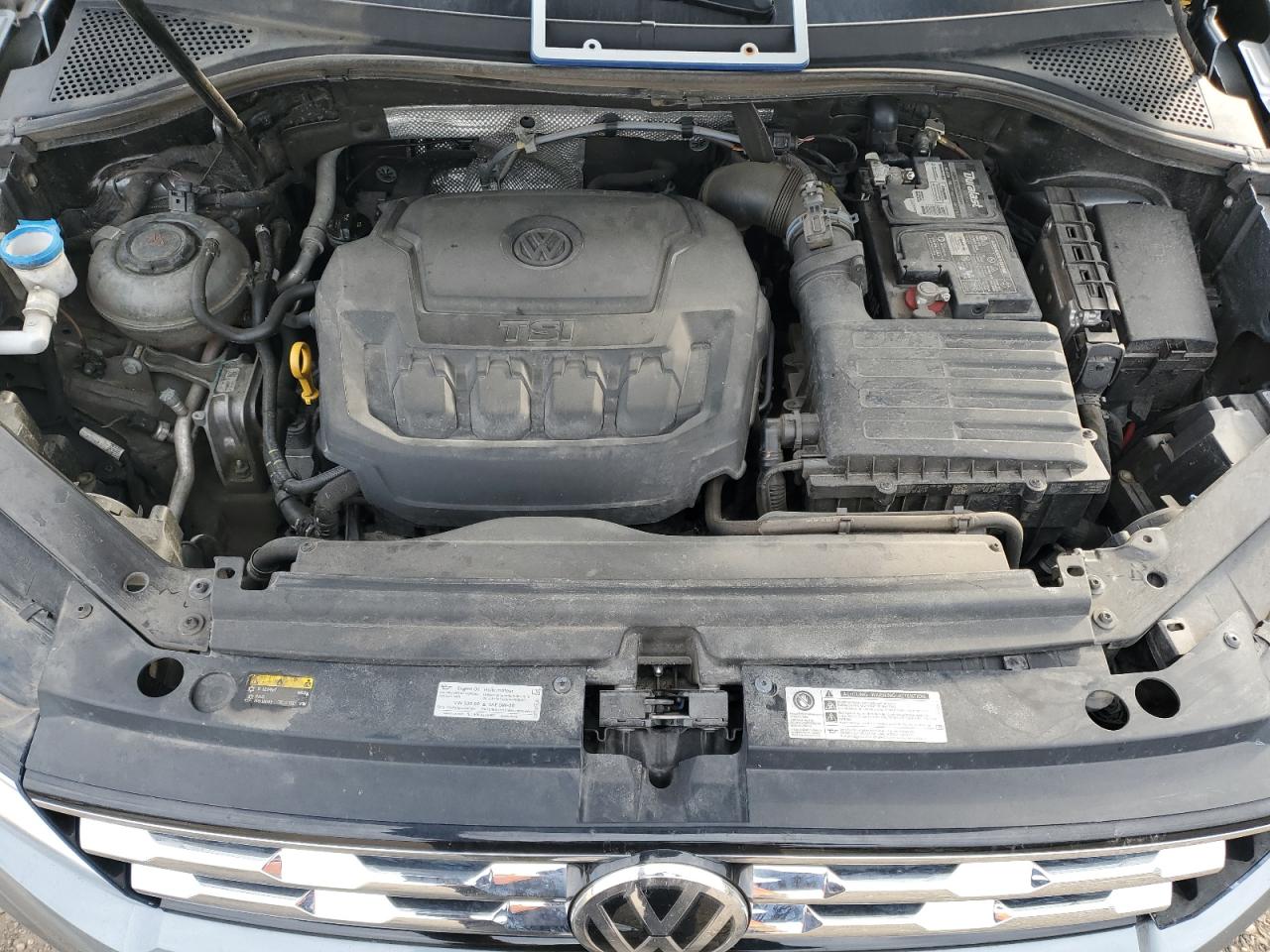 VOLKSWAGEN TIGUAN SE
