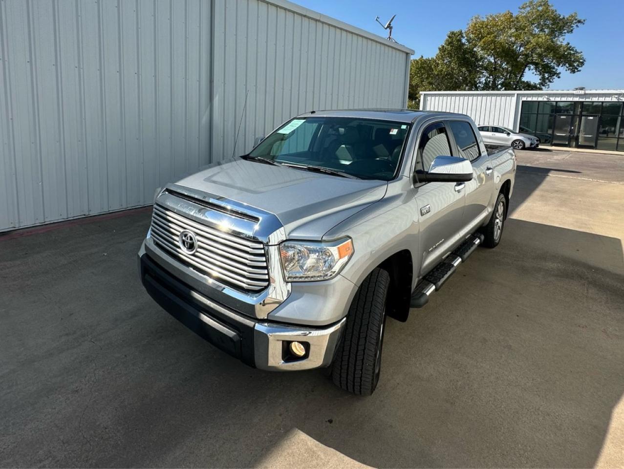 TOYOTA TUNDRA CREWMAX LIMITED