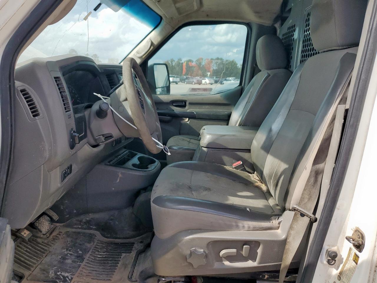 NISSAN NV1500 1500 S