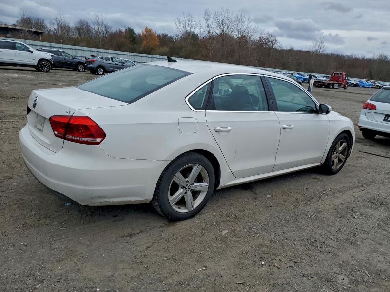 2013 VOLKSWAGEN PASSAT SE #3305427458