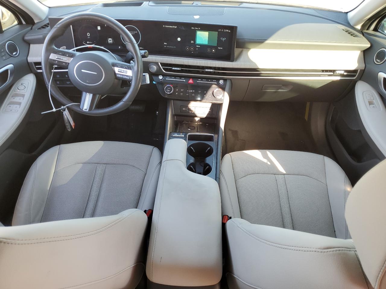 HYUNDAI SONATA HYBRID