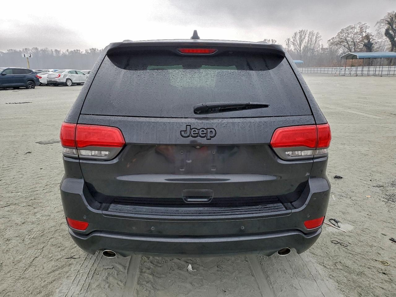 JEEP GRAND CHEROKEE LAREDO