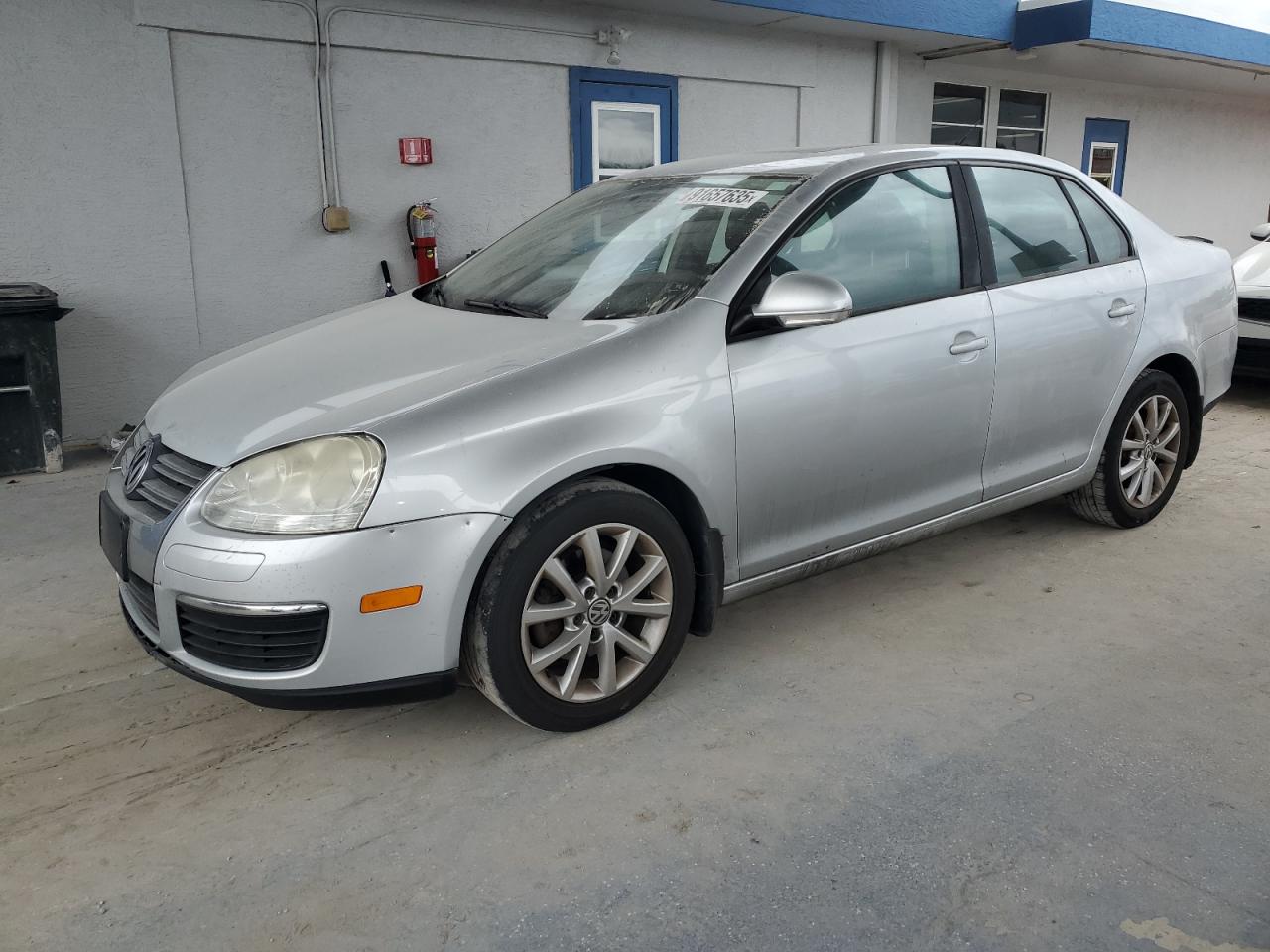 VOLKSWAGEN JETTA SE