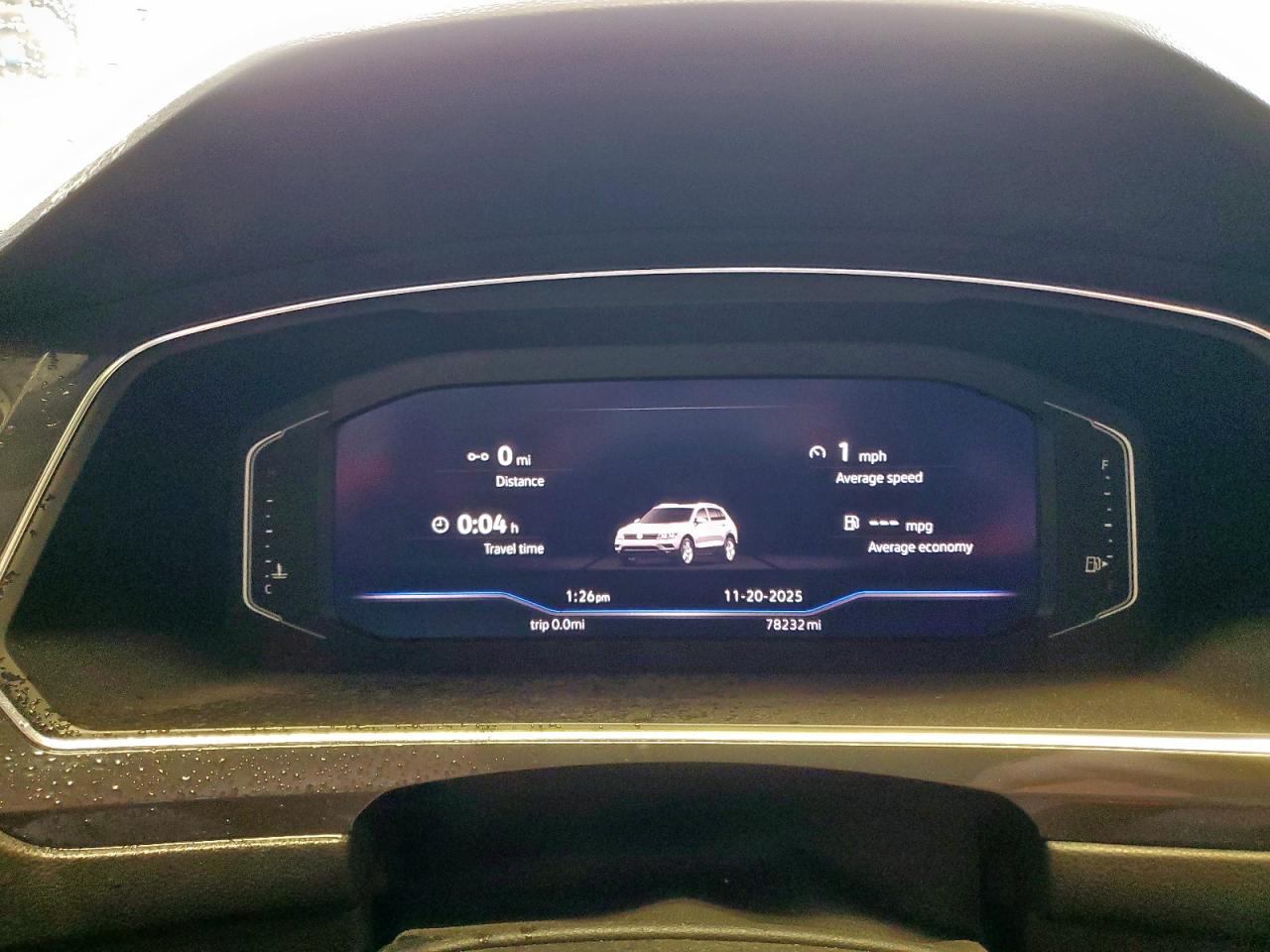 VOLKSWAGEN TIGUAN SE