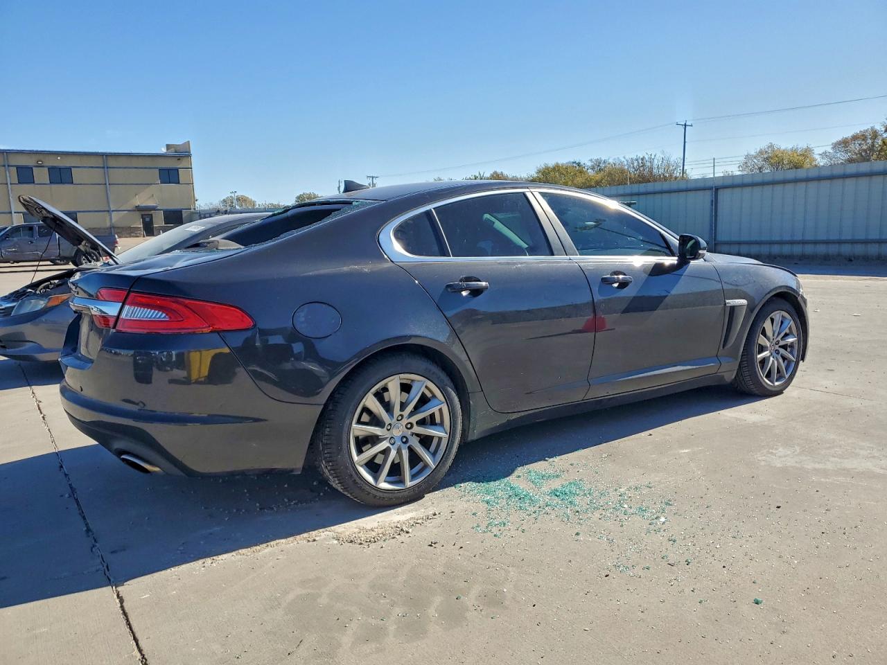 JAGUAR XF 2.0T PREMIUM