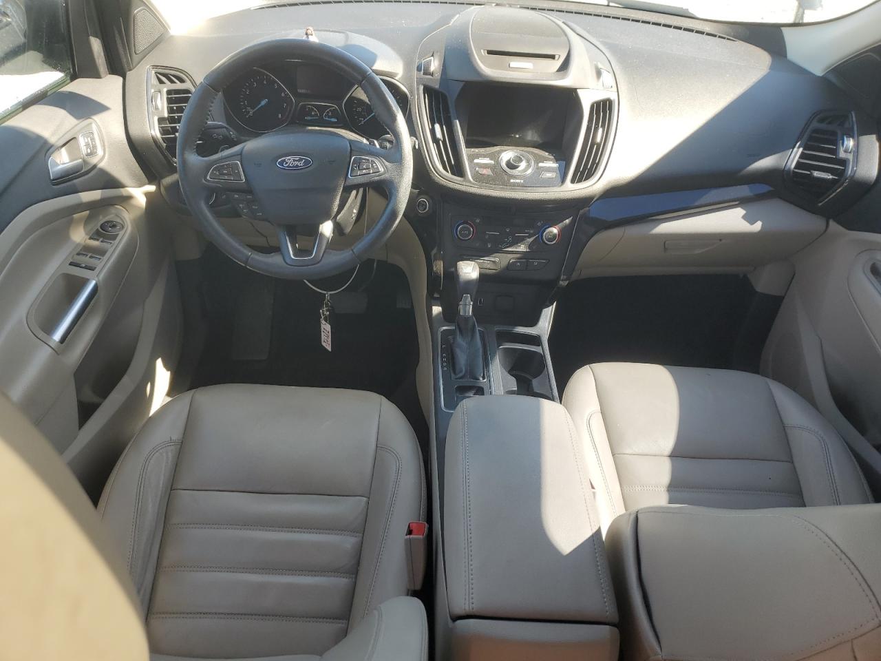 FORD ESCAPE TITANIUM