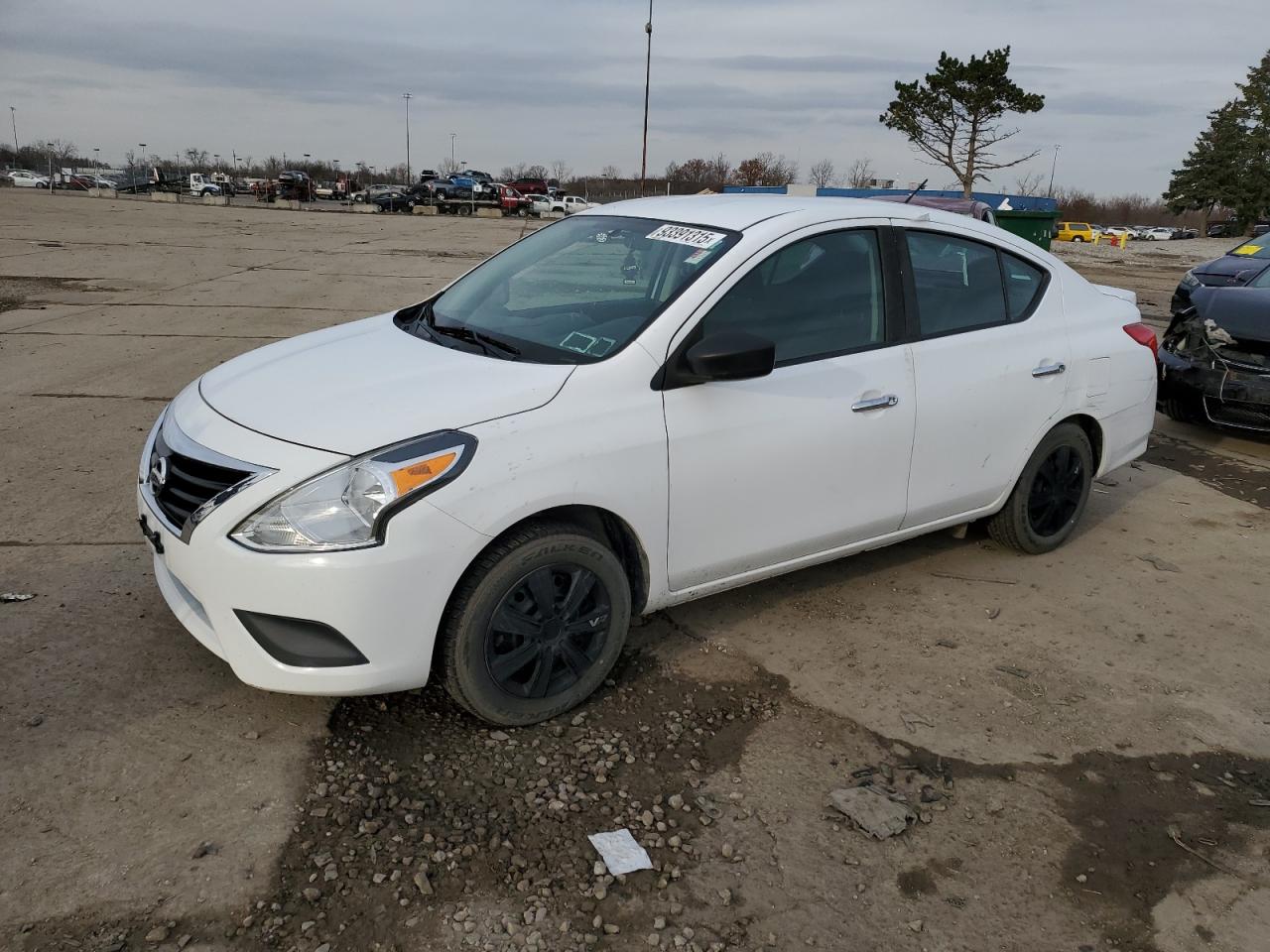 NISSAN VERSA S