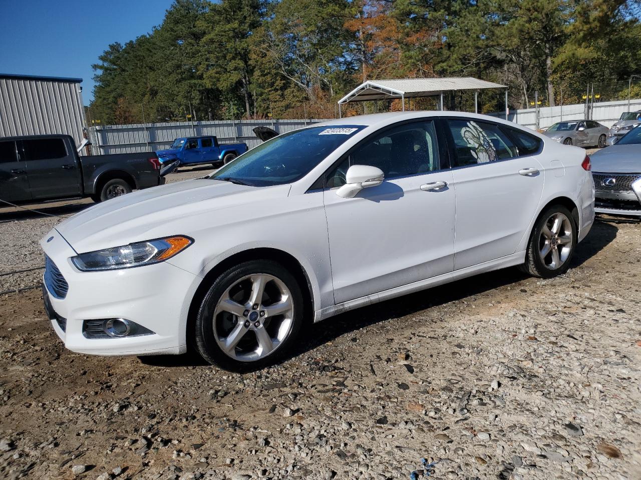 FORD FUSION SE