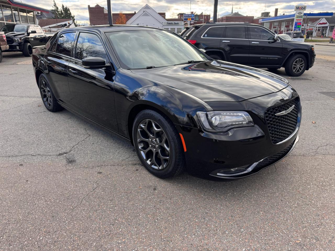 Lot #3290218223 2019 CHRYSLER 300 S