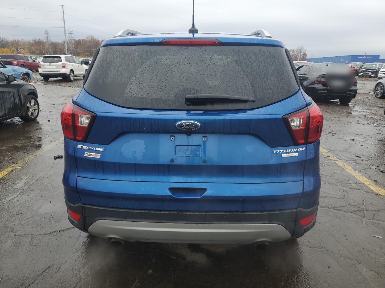 FORD ESCAPE TITANIUM