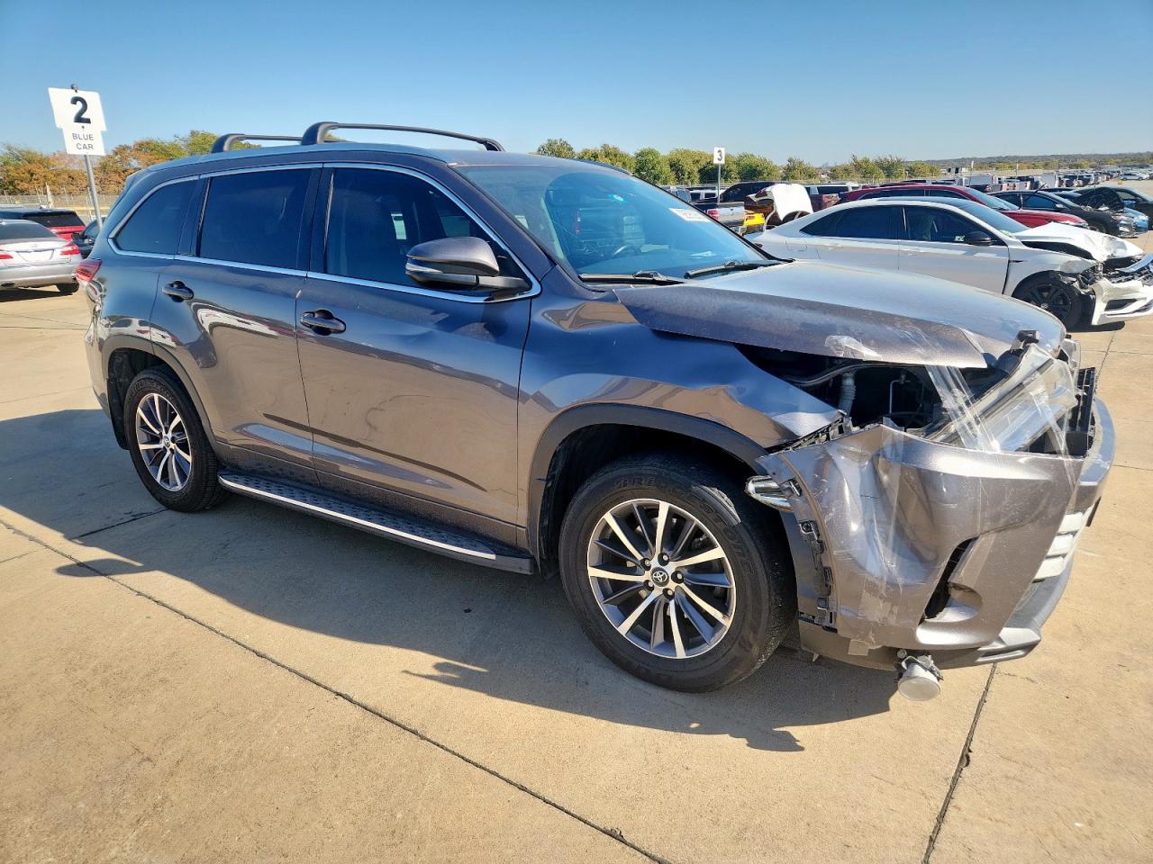 TOYOTA HIGHLANDER SE