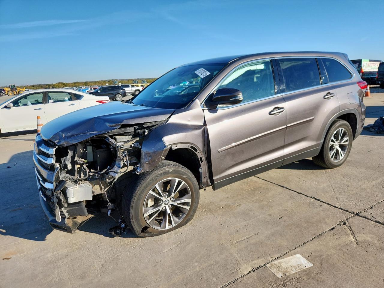 TOYOTA HIGHLANDER LE