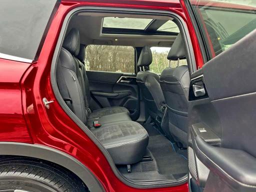 2023 MITSUBISHI OUTLANDER #3302667035