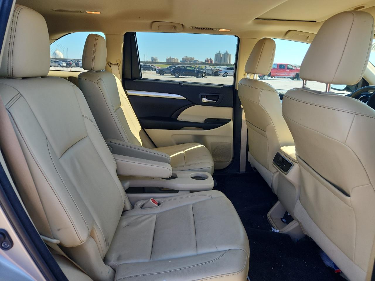 TOYOTA HIGHLANDER XLE