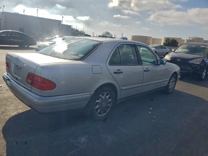 1998 MERCEDES-BENZ E 320 #3303768436