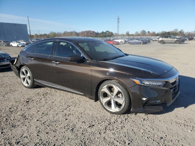 2018 HONDA ACCORD TOU - 1HGCV1F9XJA134232