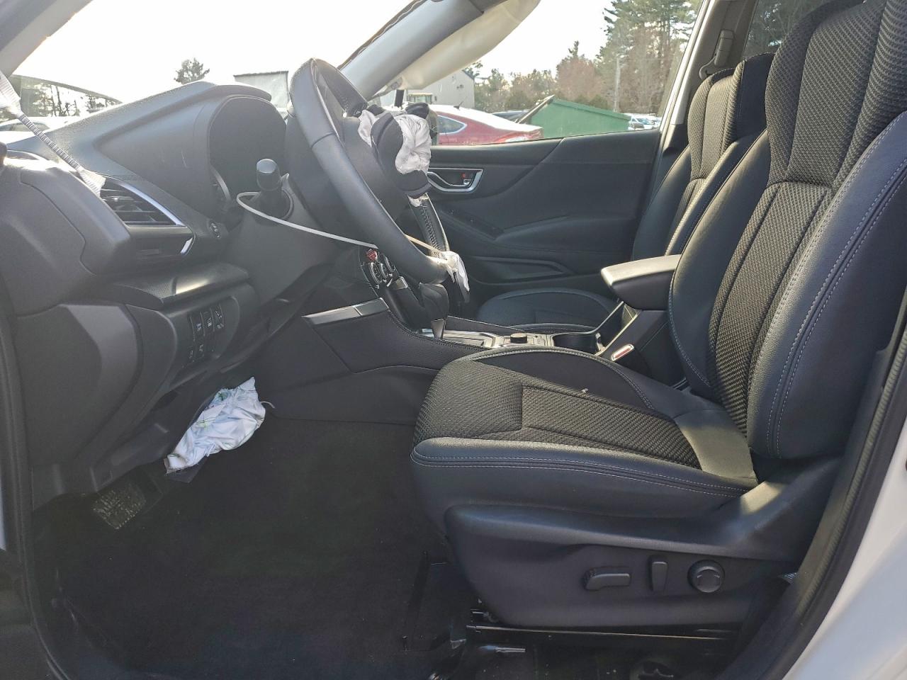 SUBARU FORESTER PREMIUM