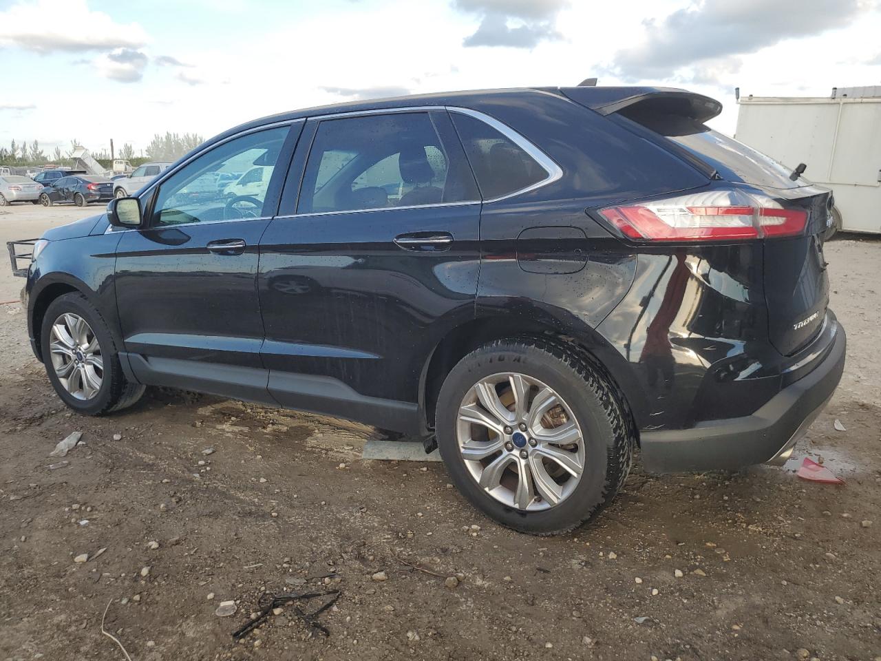 FORD EDGE TITANIUM