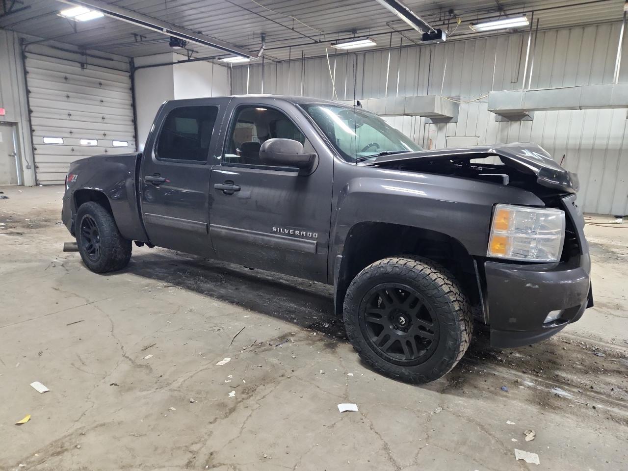 CHEVROLET SILVERADO K1500 LT