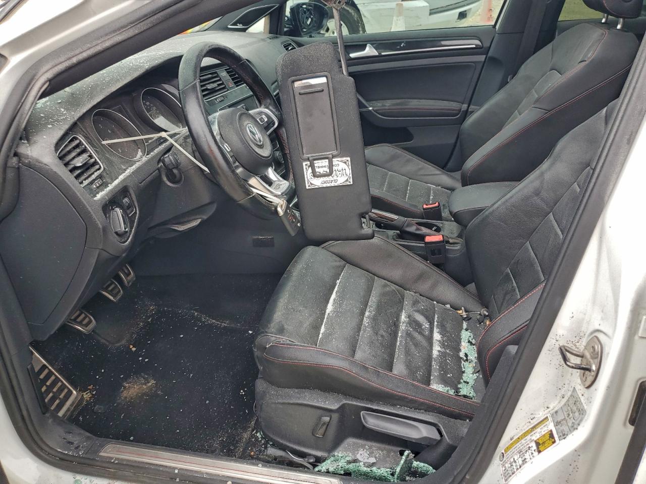 VOLKSWAGEN GOLF GTI S/SE