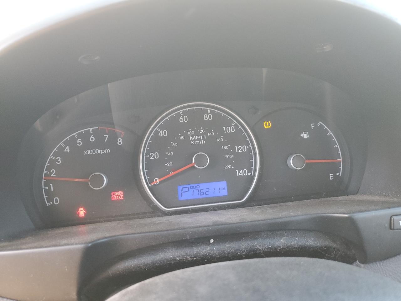 HYUNDAI ELANTRA BLUE