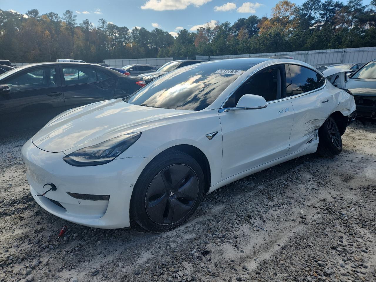 Lot #3283870449 2019 TESLA MODEL 3