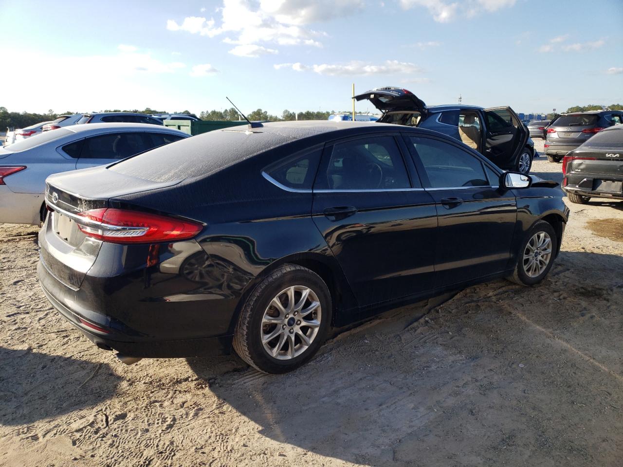 Lot #3302885940 2018 FORD FUSION S