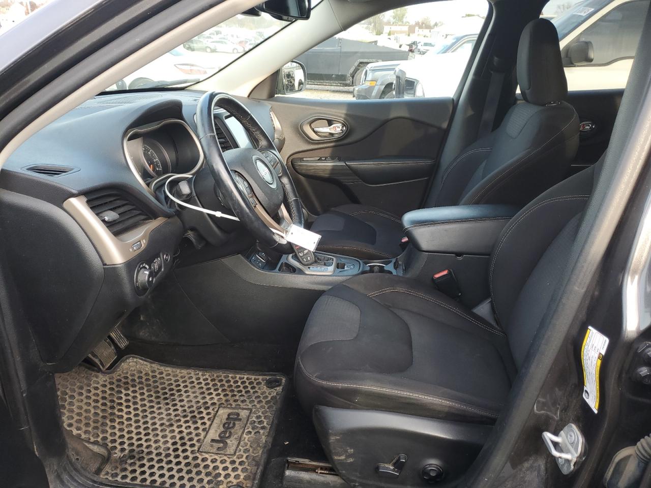 JEEP GRAND CHEROKEE LATITUDE