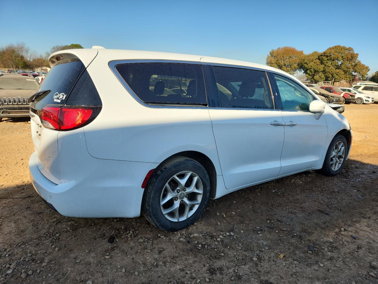 CHRYSLER PACIFICA TOURING
