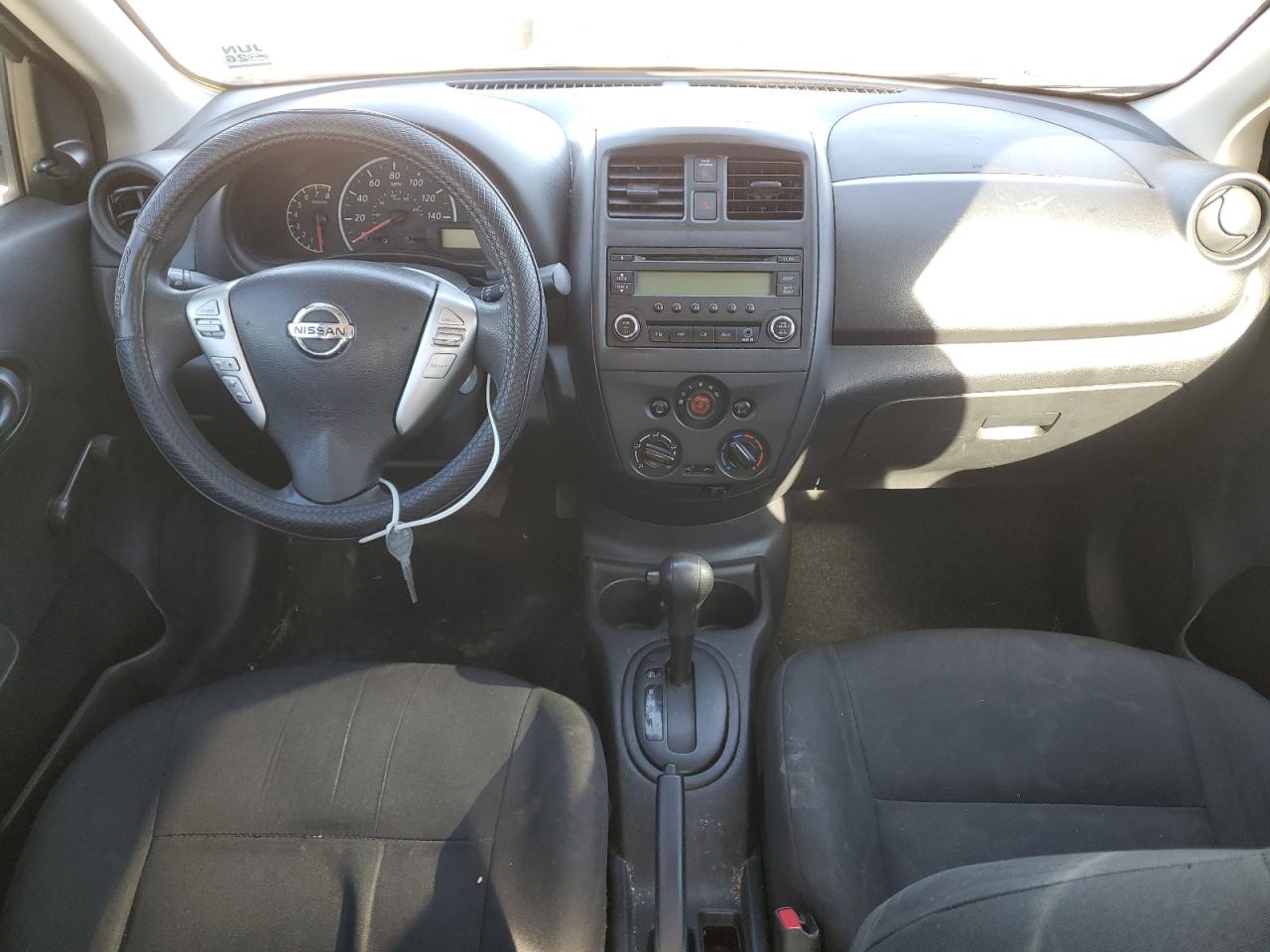 NISSAN VERSA S