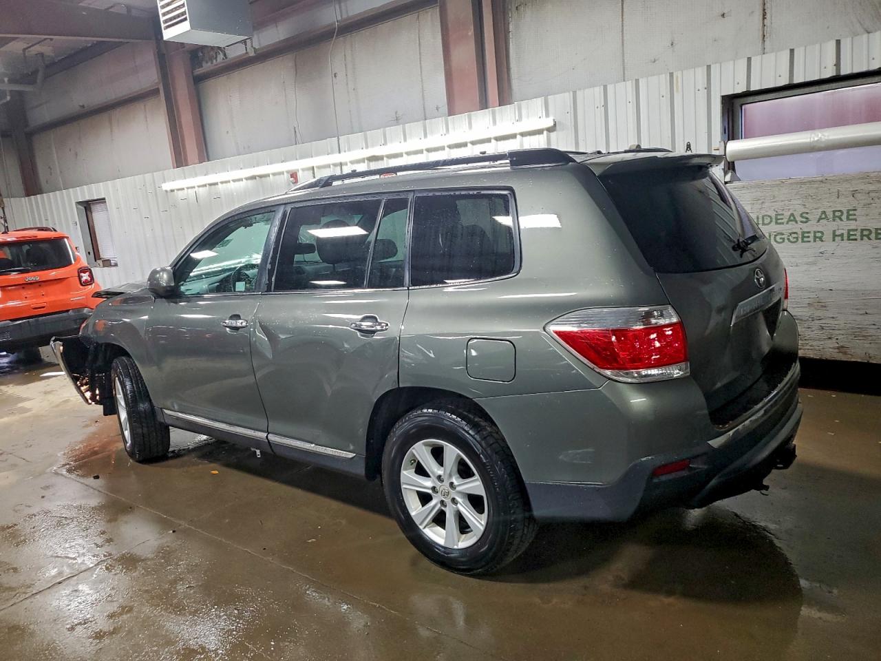 TOYOTA HIGHLANDER BASE