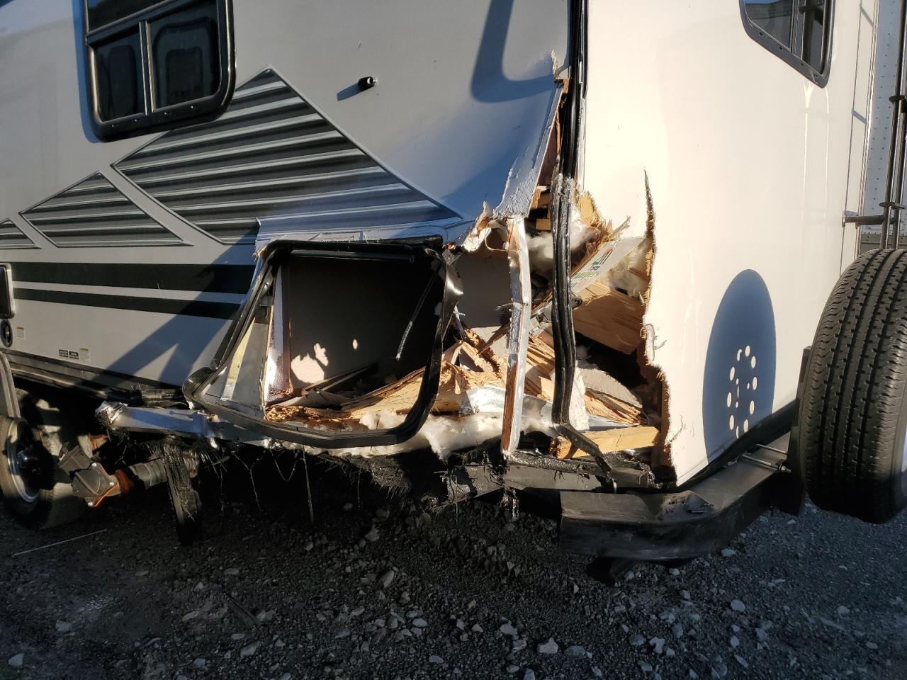 Lot #3292420612 2020 WINNEBAGO MINNIE