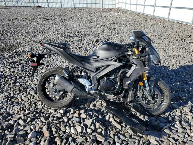 Global Auto Auctions: 2019 YAMAHA YZFR3