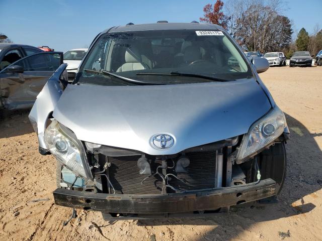 2011 TOYOTA SIENNA XLE #3297883792