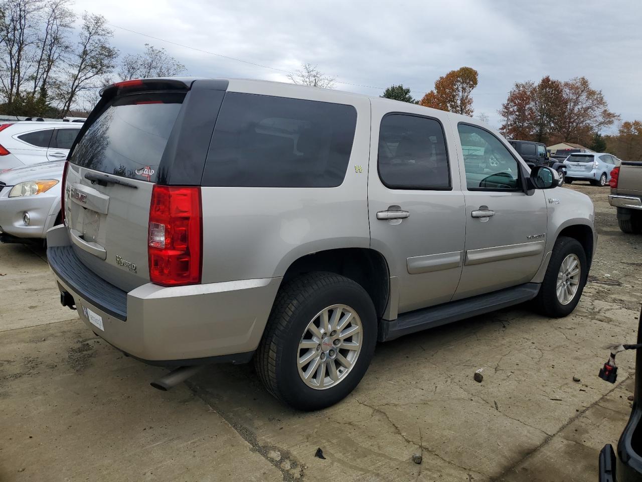 Lot #3310396987 2009 GMC YUKON HYBR