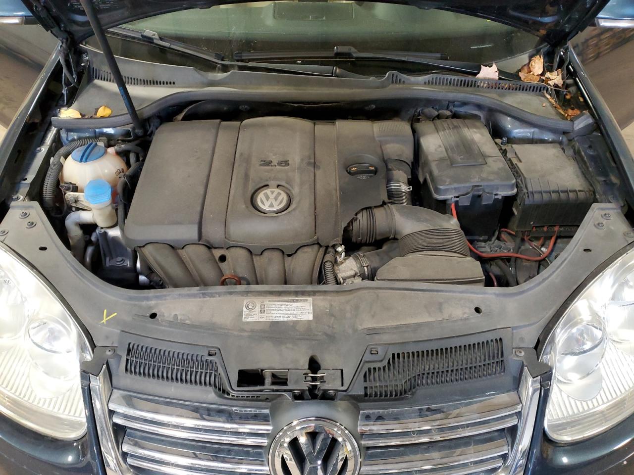 VOLKSWAGEN JETTA LIMITED