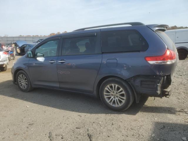 2014 TOYOTA SIENNA XLE - 5TDYK3DCXES460015