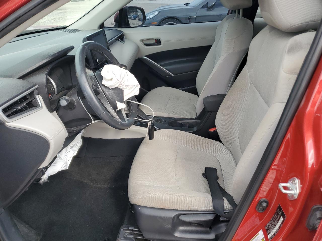 TOYOTA COROLLA CROSS LE