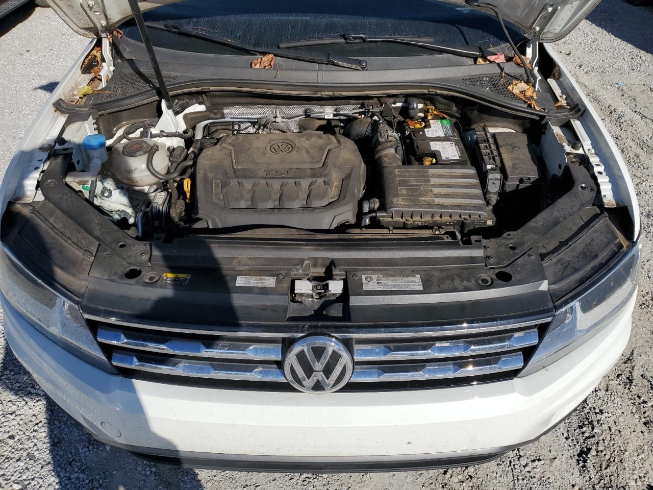 VOLKSWAGEN TIGUAN SE