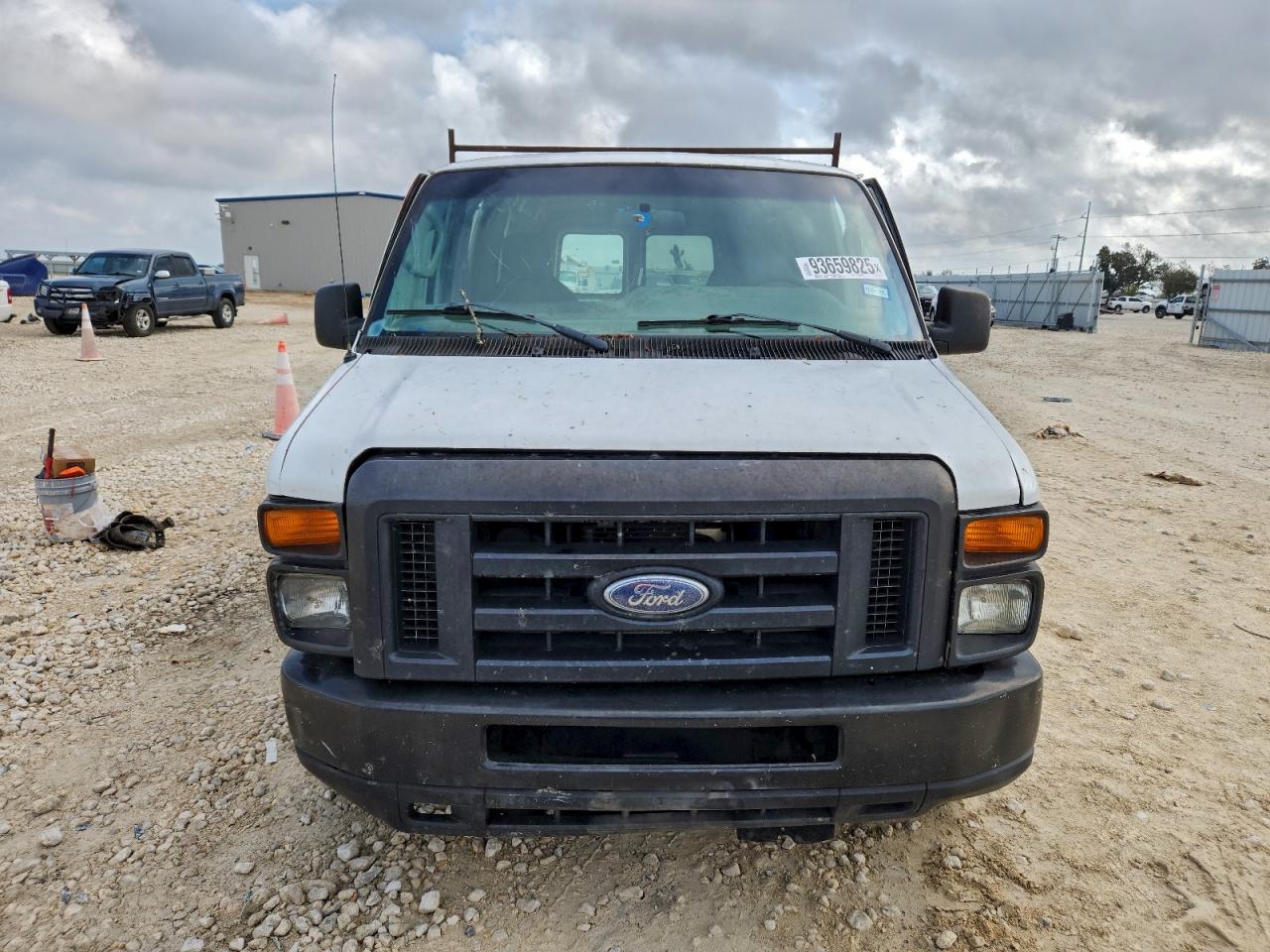 FORD ECONOLINE E150 VAN