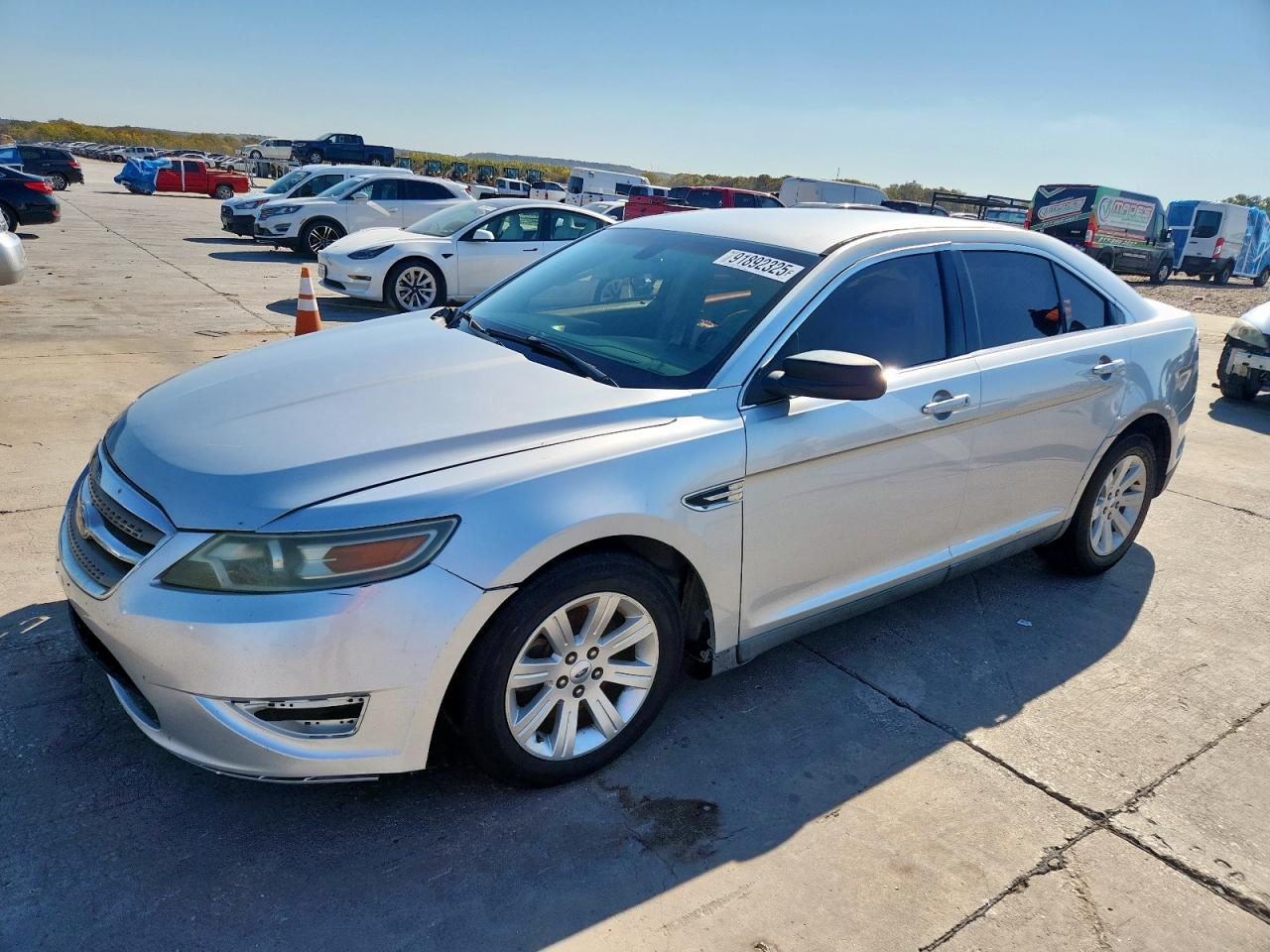 FORD TAURUS SE