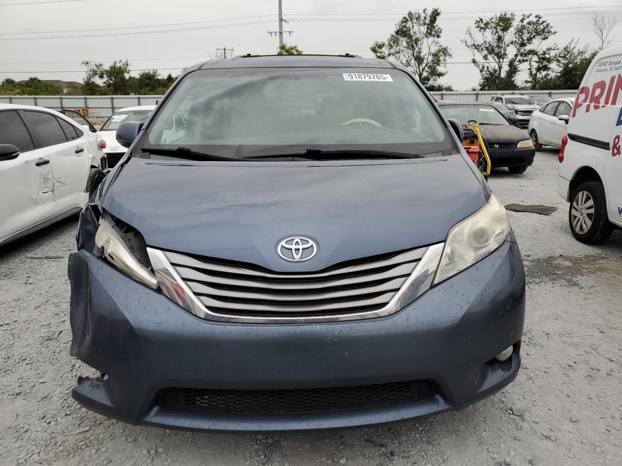 TOYOTA SIENNA XLE