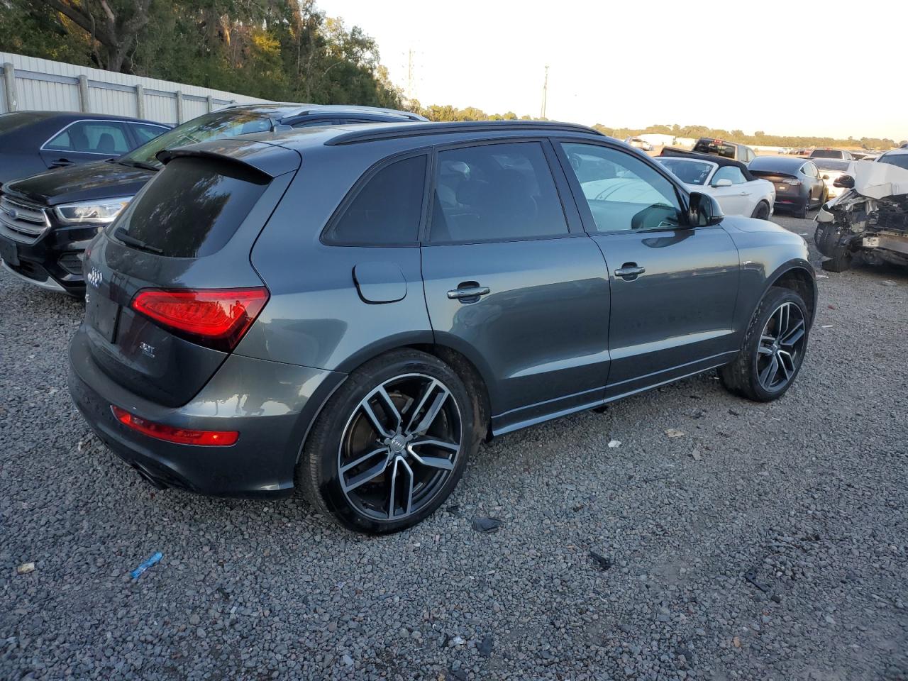 AUDI Q5 PREMIUM PLUS S-LINE