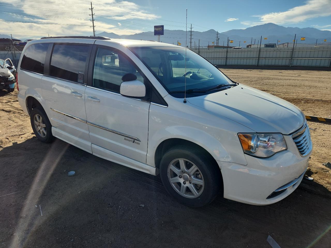 CHRYSLER TOWN & COUNTRY TOURING