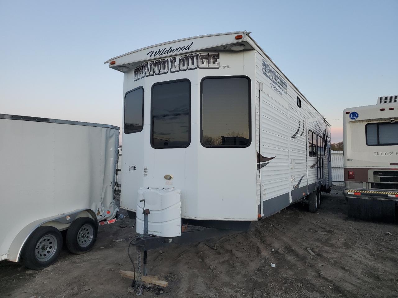 Lot #3286665312 2014 WILDCAT GRAND LODG