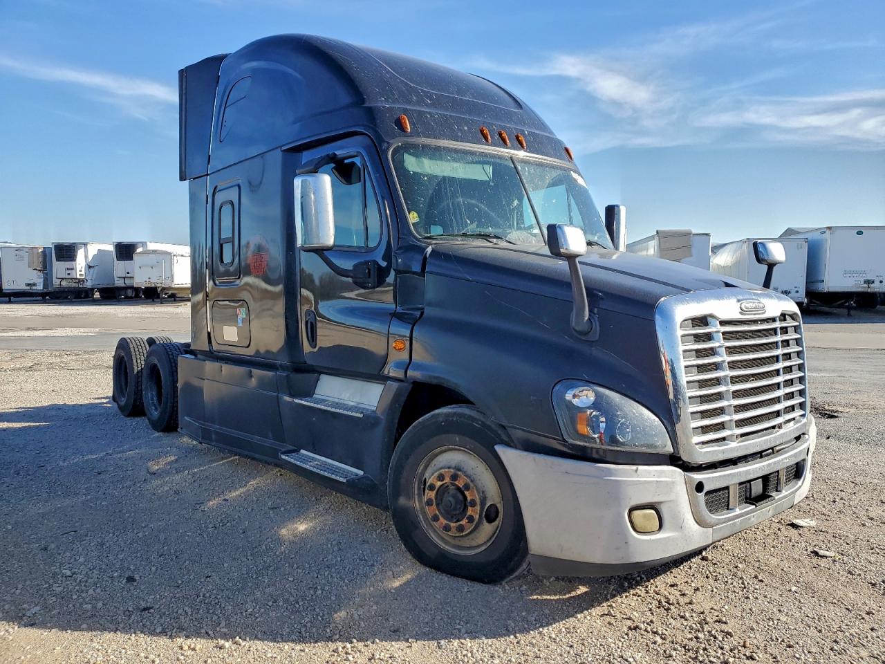 Lot #3284687335 2019 FREIGHTLINER CASCADIA 1
