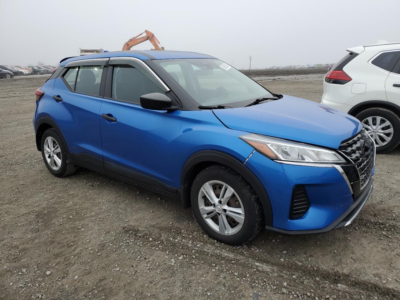 NISSAN KICKS S