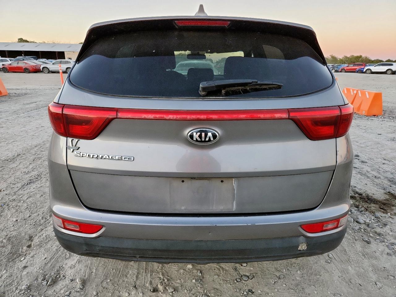 KIA SPORTAGE LX